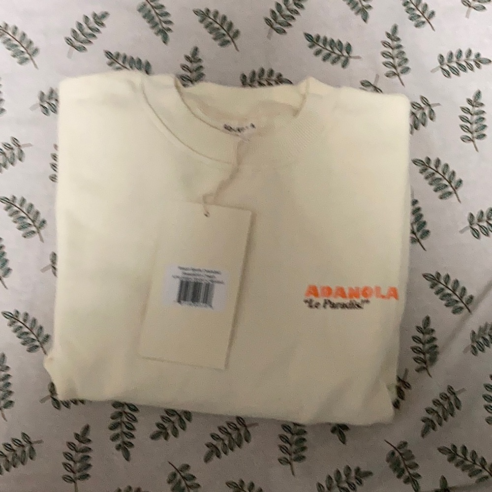 Adanola Cream Crewneck sweatershirt with le Paradis Text size Large